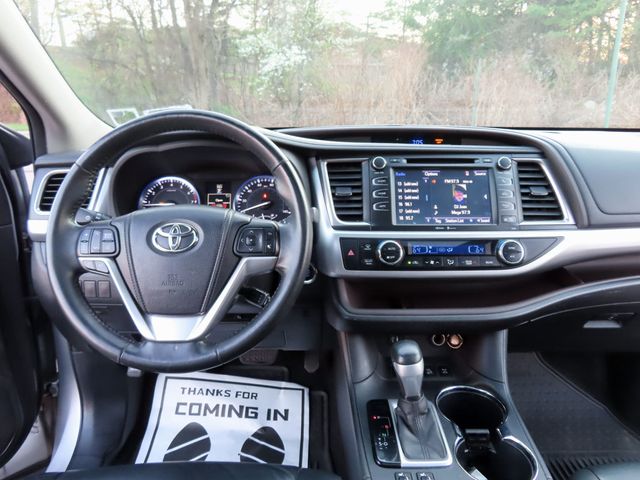 2015 Toyota Highlander AWD 4dr V6 XLE - 23009545 - 32