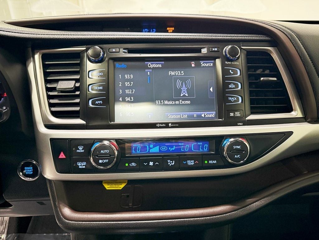 2015 Toyota Highlander XLE photo 15