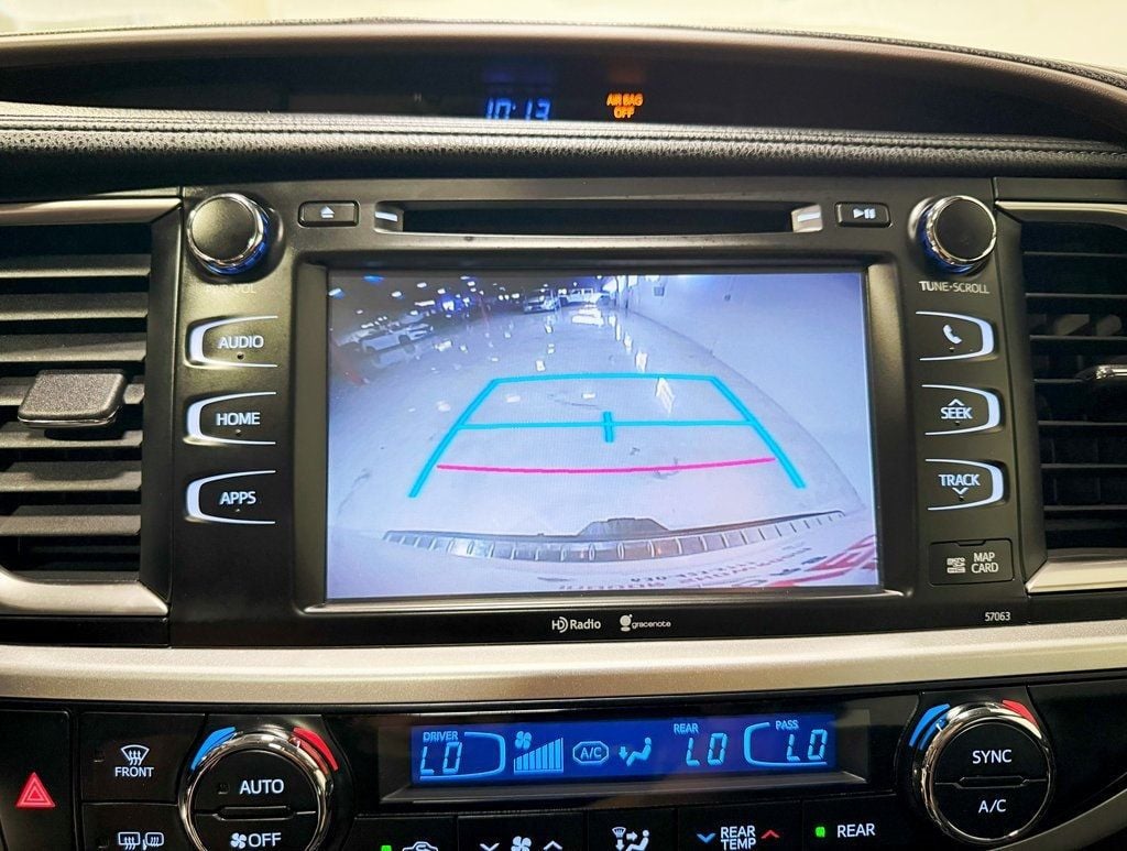 2015 Toyota Highlander AWD 4dr V6 XLE - 22919298 - 21