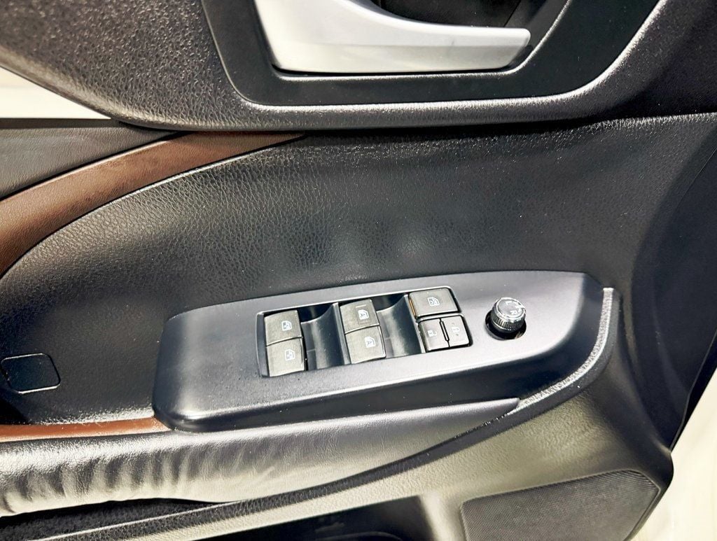 2015 Toyota Highlander AWD 4dr V6 XLE - 22919298 - 32