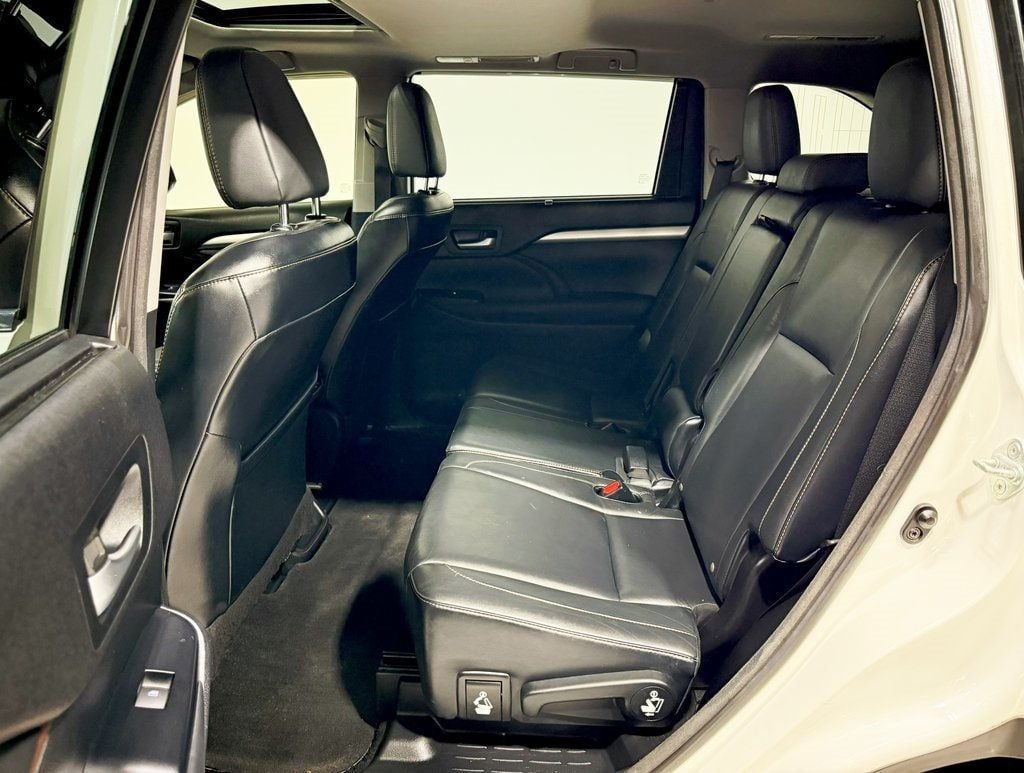 2015 Toyota Highlander AWD 4dr V6 XLE - 22919298 - 33