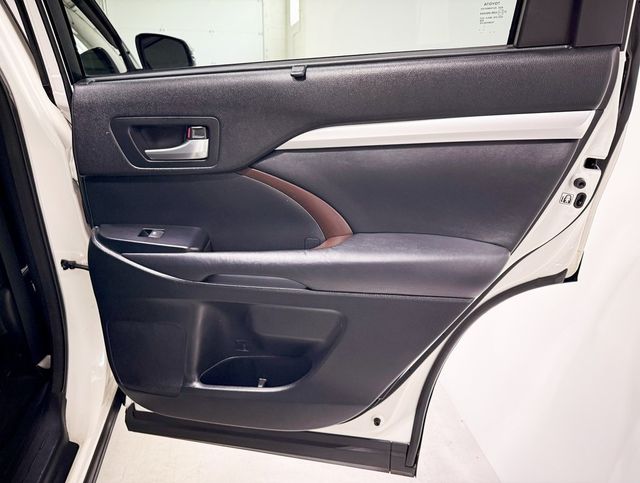 2015 Toyota Highlander AWD 4dr V6 XLE - 22919298 - 44