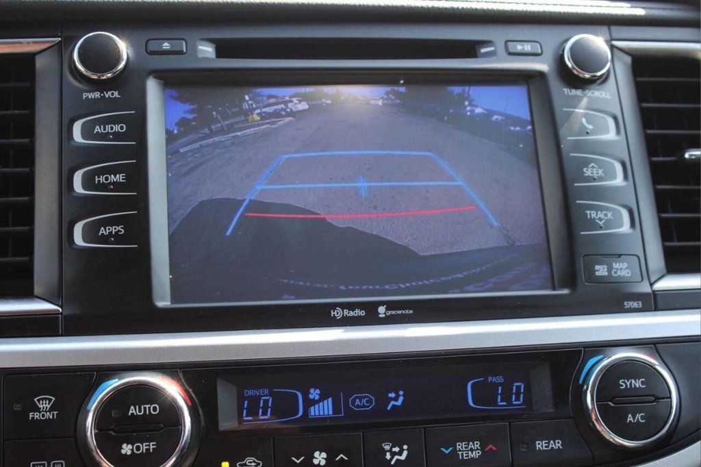 2015 Toyota Highlander AWD 4dr V6 XLE - 22925076 - 29