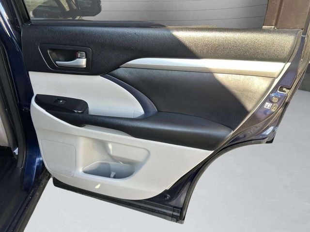 2015 Toyota Highlander AWD 4dr V6 XLE - 22940955 - 25