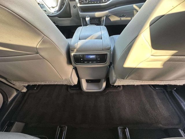 2015 Toyota Highlander AWD 4dr V6 XLE - 22940955 - 27