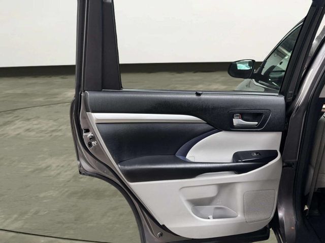 2015 Toyota Highlander AWD 4dr V6 XLE - 23008672 - 12