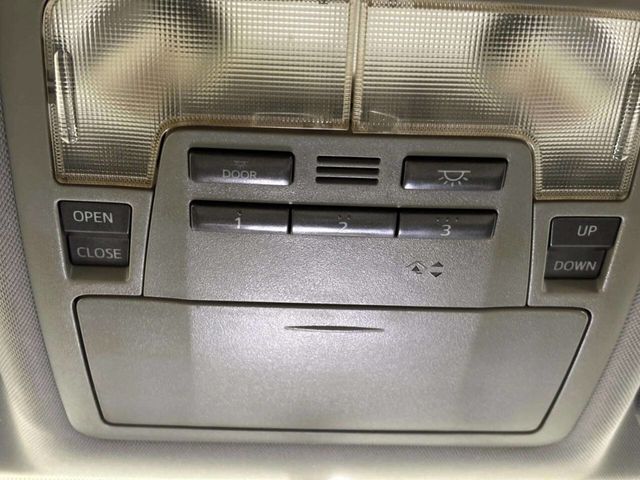 2015 Toyota Highlander AWD 4dr V6 XLE - 23008672 - 32