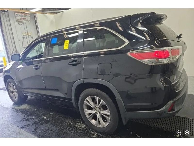 2015 Toyota Highlander Base Hybrid photo 3