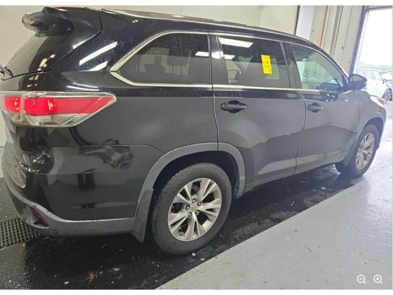 2015 Toyota Highlander Base Hybrid photo 5