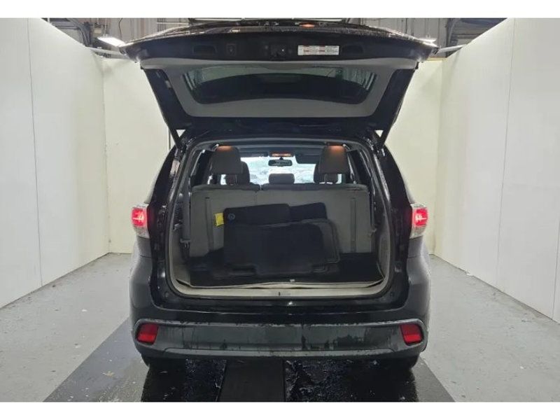 2015 Toyota Highlander Base Hybrid photo 6
