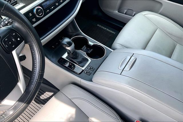 2015 Toyota Highlander AWD 4dr V6 XLE - 23017346 - 32