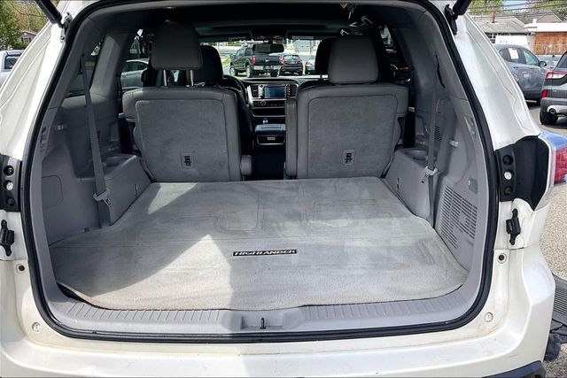 2015 Toyota Highlander AWD 4dr V6 XLE - 23017346 - 36