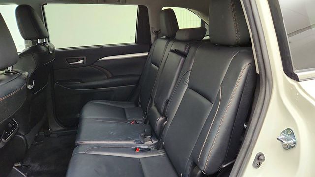 2015 Toyota Highlander AWD 4dr V6 XLE - 23094115 - 17