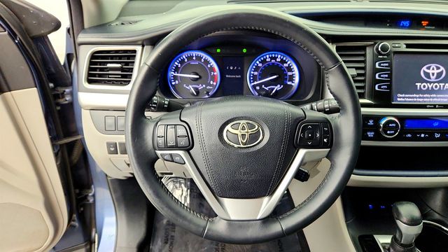 2015 Toyota Highlander AWD 4dr V6 XLE - 23029932 - 13
