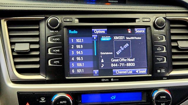 2015 Toyota Highlander AWD 4dr V6 XLE - 23029932 - 18