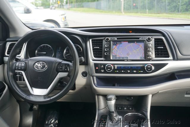 2015 Toyota Highlander AWD 4dr V6 XLE NAVIGATION REAR CAMERA HEATED SEATS 3RD ROW  - 23028491 - 15