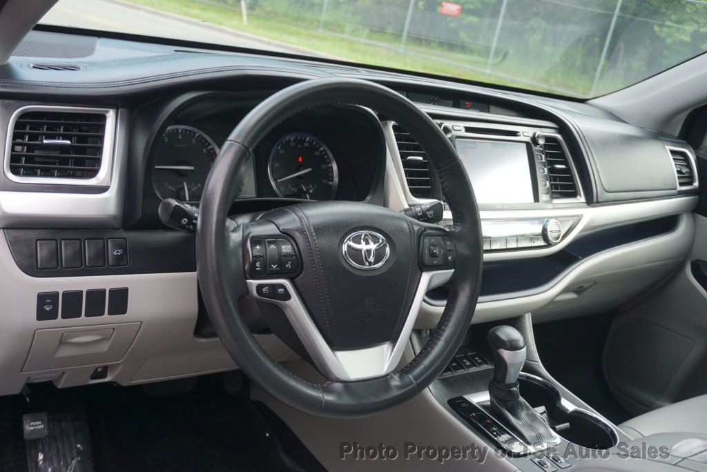 2015 Toyota Highlander AWD 4dr V6 XLE NAVIGATION REAR CAMERA HEATED SEATS 3RD ROW  - 23028491 - 16