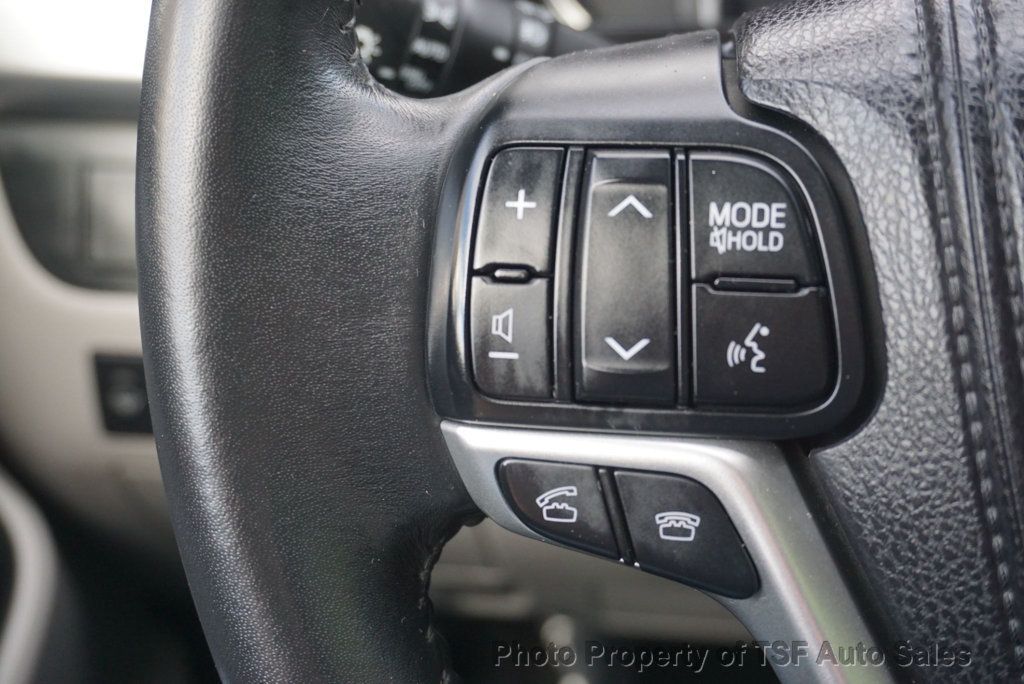2015 Toyota Highlander AWD 4dr V6 XLE NAVIGATION REAR CAMERA HEATED SEATS 3RD ROW  - 23028491 - 29