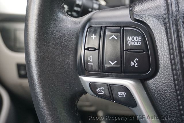 2015 Toyota Highlander AWD 4dr V6 XLE NAVIGATION REAR CAMERA HEATED SEATS 3RD ROW  - 23028491 - 29