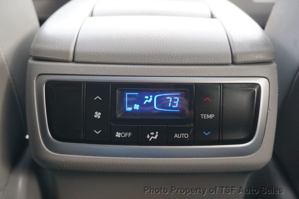 2015 Toyota Highlander AWD 4dr V6 XLE NAVIGATION REAR CAMERA HEATED SEATS 3RD ROW  - 23028491 - 32