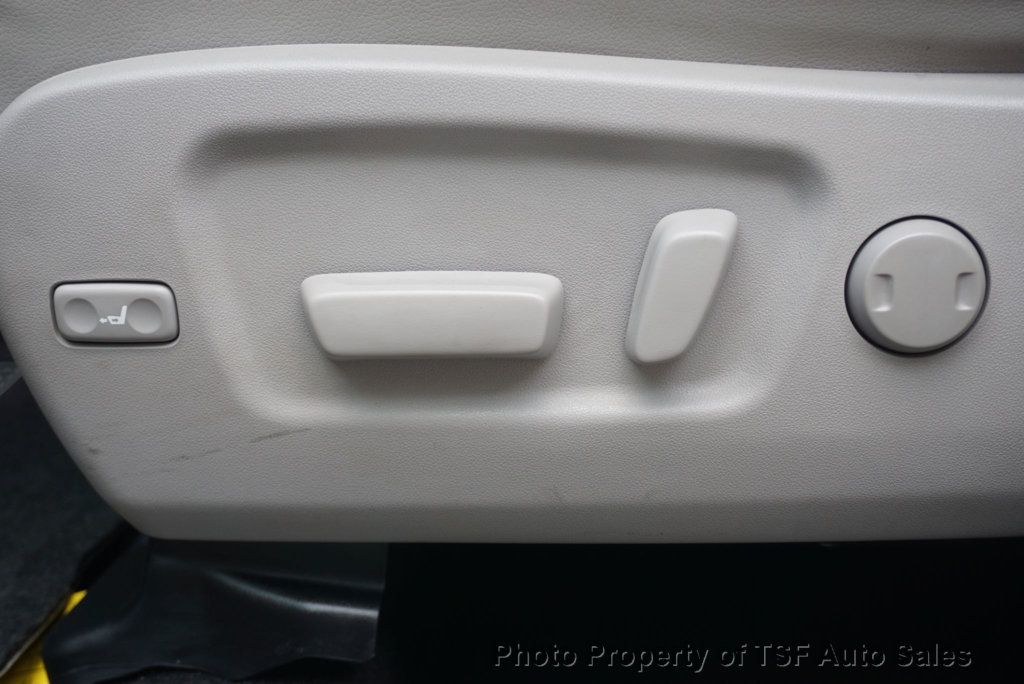 2015 Toyota Highlander AWD 4dr V6 XLE NAVIGATION REAR CAMERA HEATED SEATS 3RD ROW  - 23028491 - 34