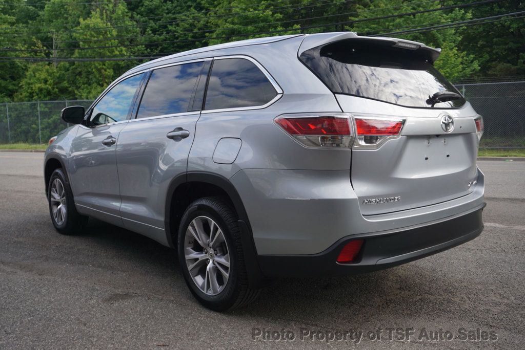 2015 Toyota Highlander AWD 4dr V6 XLE NAVIGATION REAR CAMERA HEATED SEATS 3RD ROW  - 23028491 - 4