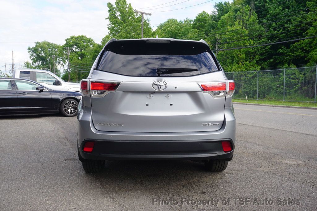 2015 Toyota Highlander AWD 4dr V6 XLE NAVIGATION REAR CAMERA HEATED SEATS 3RD ROW  - 23028491 - 5