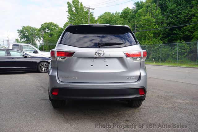 2015 Toyota Highlander AWD 4dr V6 XLE NAVIGATION REAR CAMERA HEATED SEATS 3RD ROW  - 23028491 - 5
