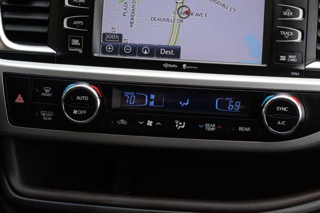 2015 Toyota Highlander AWD LIMITED W/ NAVIGATION, MOONROOF,LEATHER HEATED/ COOLED SEATS - 23005297 - 16