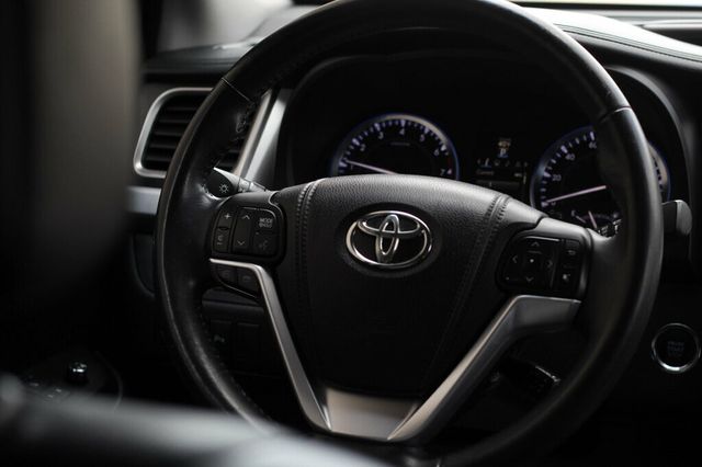 2015 Toyota Highlander AWD LIMITED W/ NAVIGATION, MOONROOF,LEATHER HEATED/ COOLED SEATS - 23005297 - 29