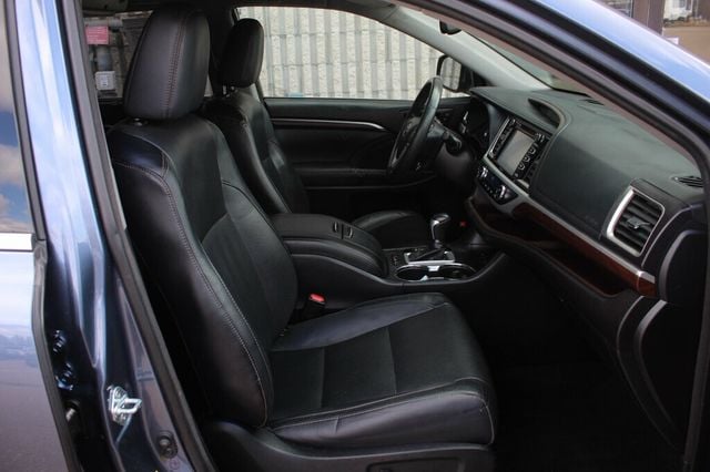 2015 Toyota Highlander AWD LIMITED W/ NAVIGATION, MOONROOF,LEATHER HEATED/ COOLED SEATS - 23005297 - 6