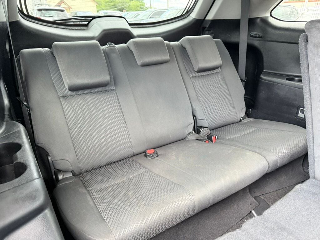 2015 Toyota Highlander FWD 4dr I4 LE - 22903642 - 19