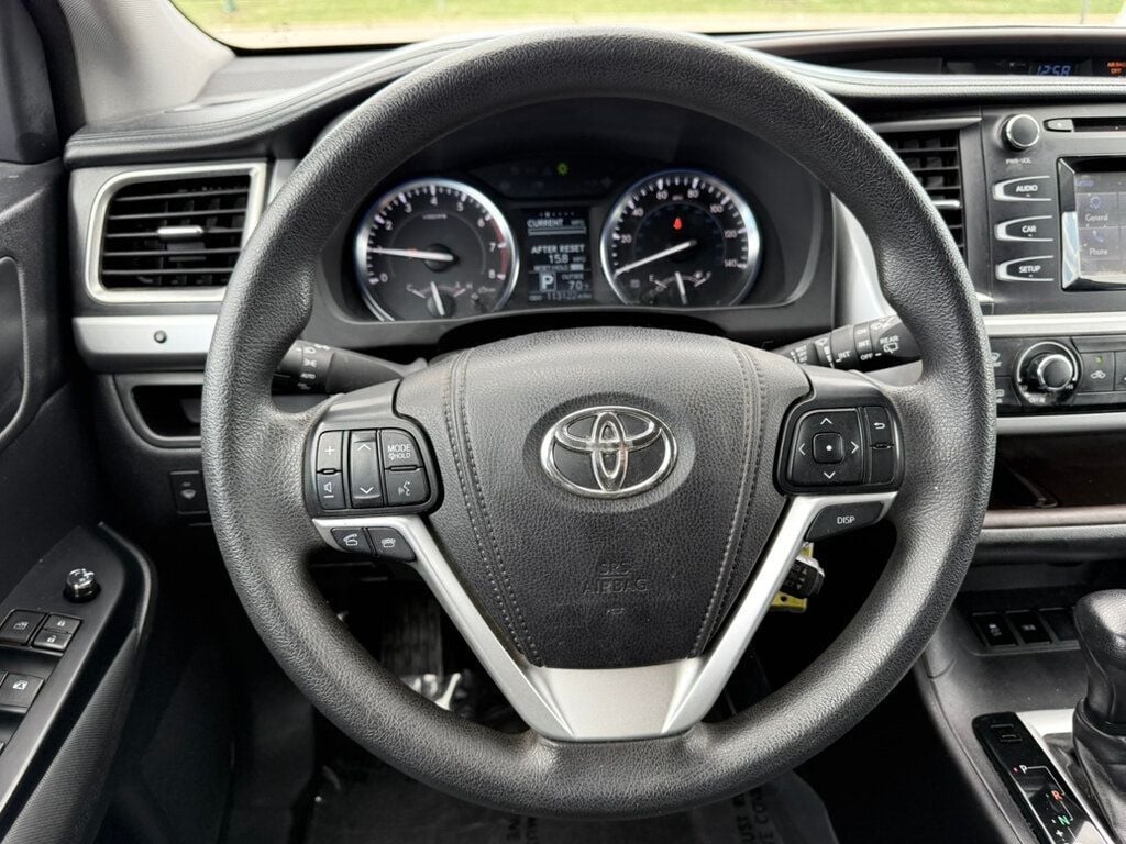 2015 Toyota Highlander FWD 4dr I4 LE - 22903642 - 24