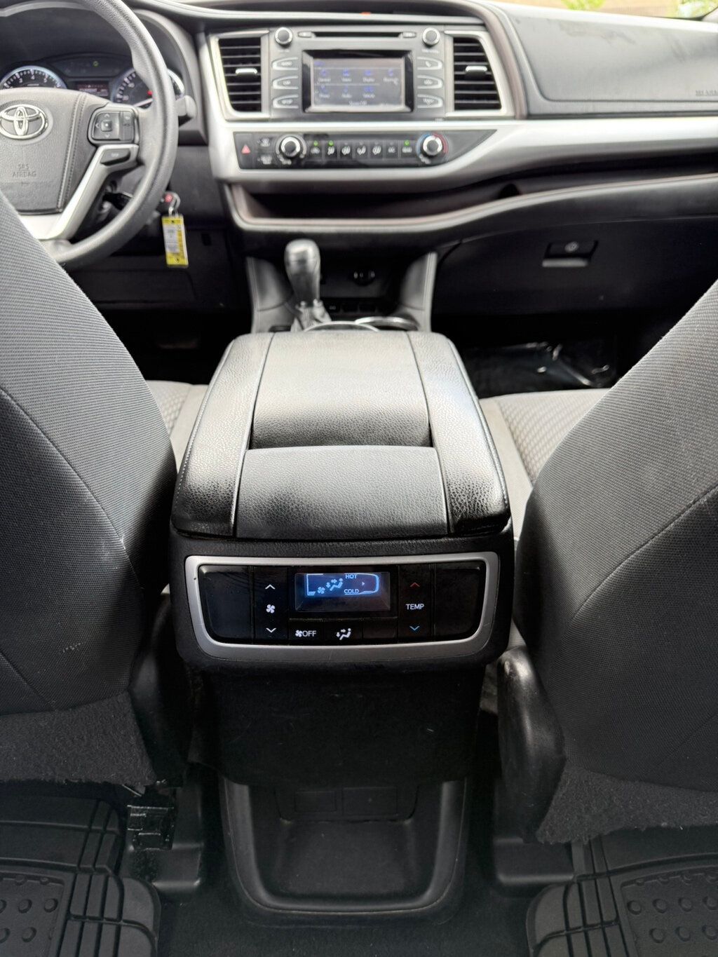 2015 Toyota Highlander FWD 4dr I4 LE - 22903642 - 36