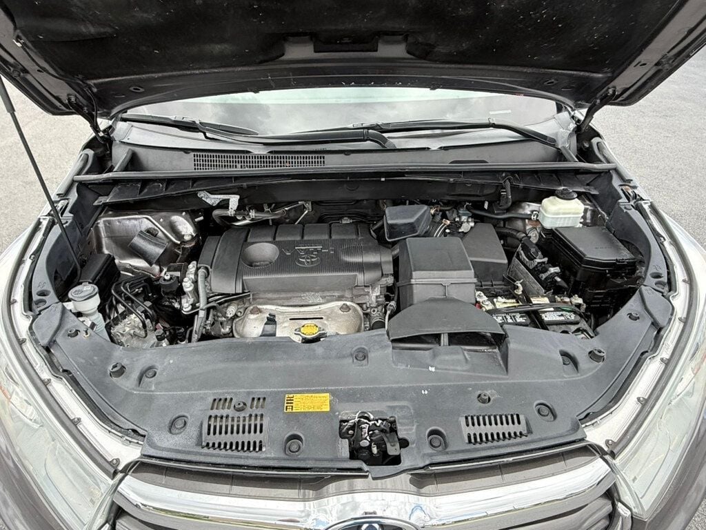 2015 Toyota Highlander FWD 4dr I4 LE - 22903642 - 39