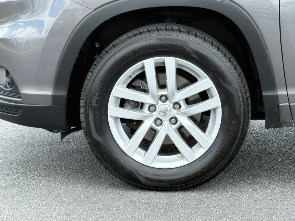2015 Toyota Highlander FWD 4dr I4 LE - 22903642 - 40