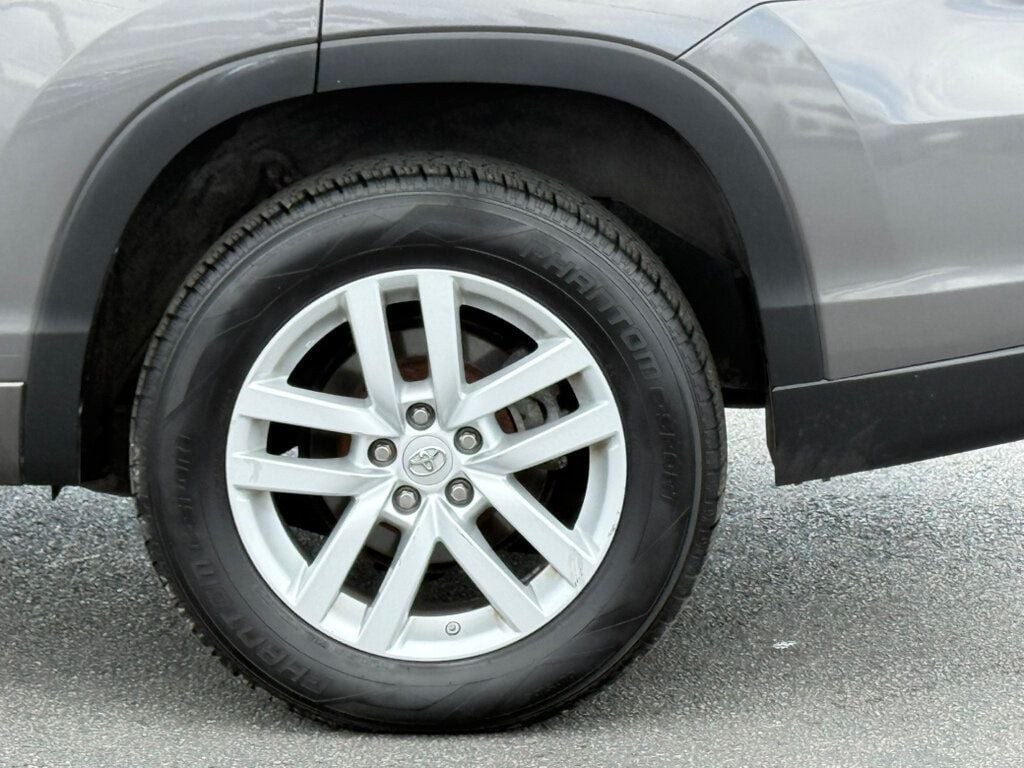 2015 Toyota Highlander FWD 4dr I4 LE - 22903642 - 41