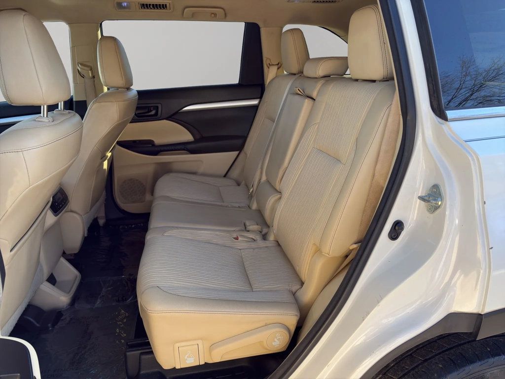 2015 Toyota Highlander FWD 4dr V6 LE Plus - 22984825 - 12