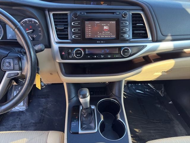 2015 Toyota Highlander FWD 4dr V6 LE Plus - 22984825 - 14