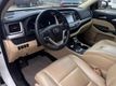 2015 Toyota Highlander FWD 4dr V6 XLE - 22701823 - 12