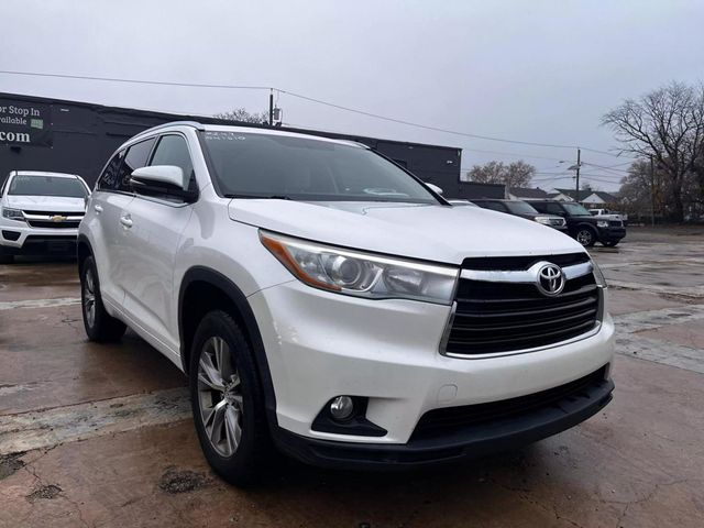 2015 Toyota Highlander FWD 4dr V6 XLE - 22701823 - 6