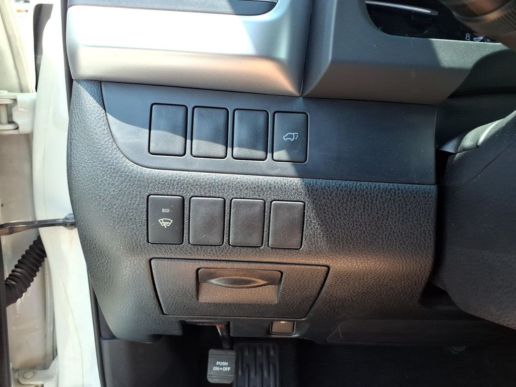 2015 Toyota Highlander FWD 4dr V6 XLE - 23048453 - 10
