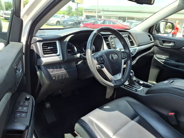2015 Toyota Highlander FWD 4dr V6 XLE - 23048453 - 5