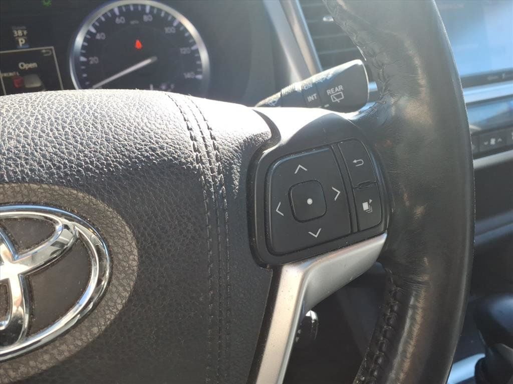 2015 Toyota Highlander Limited Sport Utility 4D - 22959236 - 9