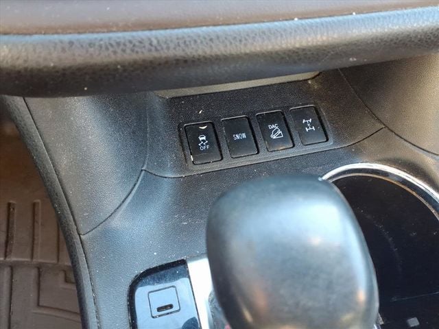 2015 Toyota Highlander Limited Sport Utility 4D - 22959236 - 13
