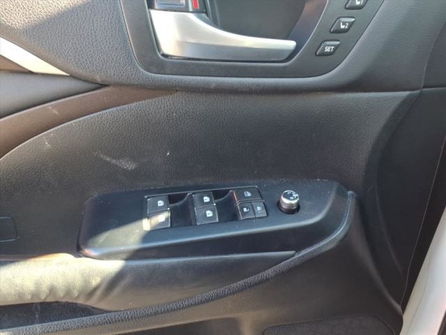 2015 Toyota Highlander Limited Sport Utility 4D - 22959236 - 16