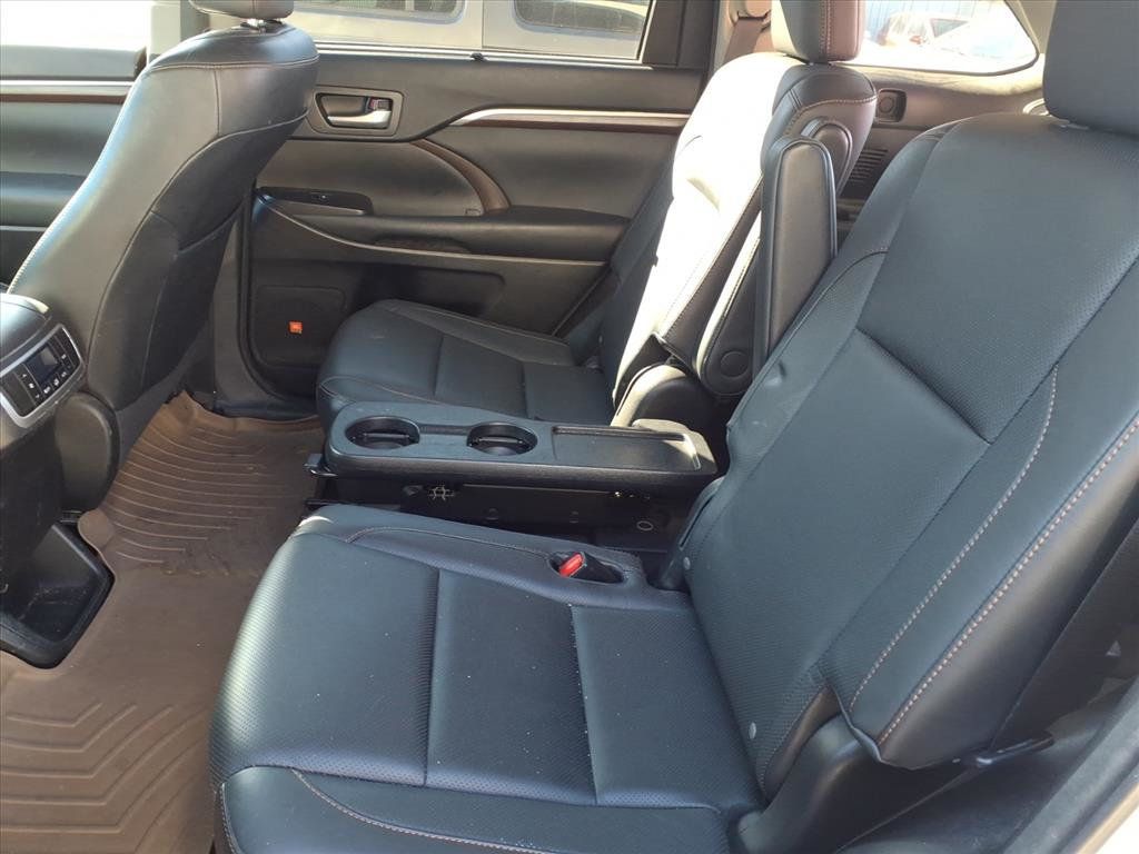 2015 Toyota Highlander Limited Sport Utility 4D - 22959236 - 17