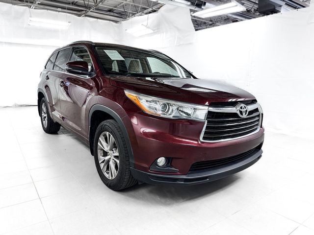 2015 Toyota Highlander XLE V6 AWD - 23033475 - 5
