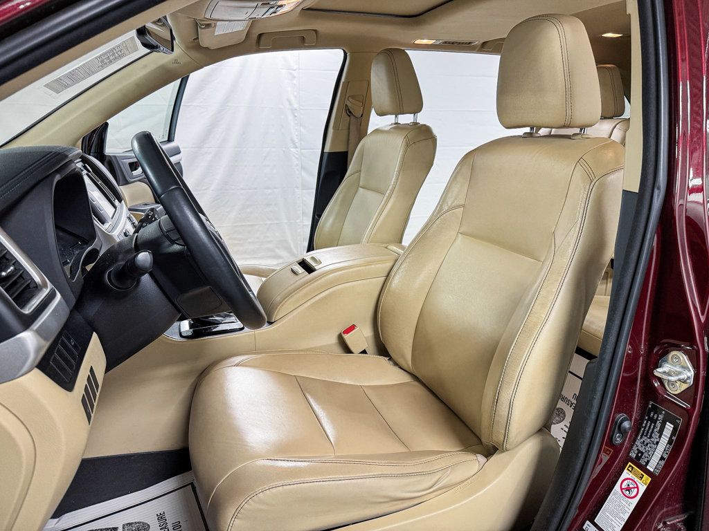 2015 Toyota Highlander XLE V6 AWD - 23033475 - 6