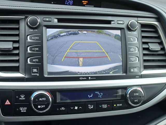 2015 Toyota Highlander Hybrid AWD 4dr Limited Platinum - 22930393 - 16